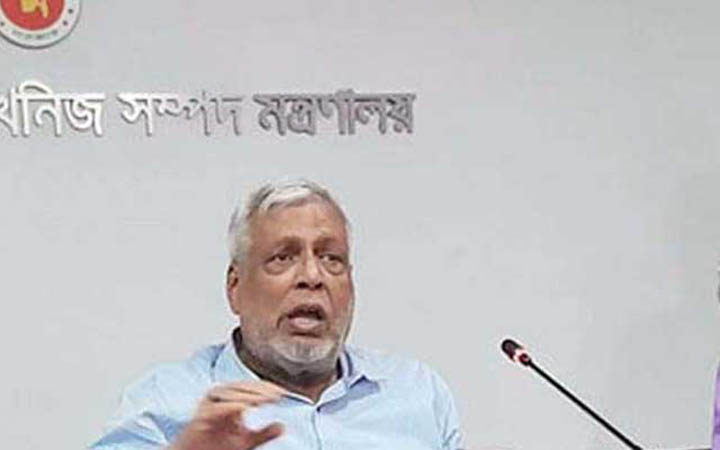 দামি ঘড়ি-আইপ্যাড ফিরিয়ে দিলেন উপদেষ্টা ফাওজুল কবির